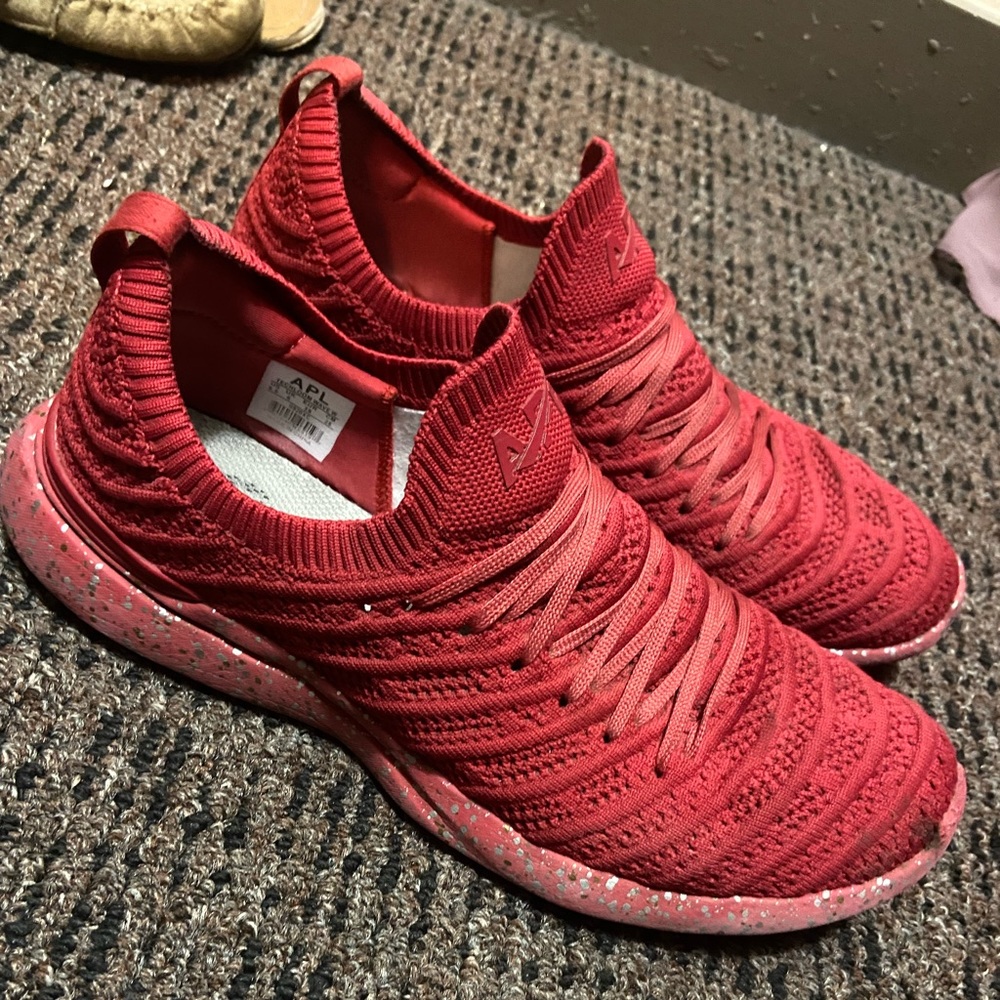 APL Woman’s TechLoom Wave